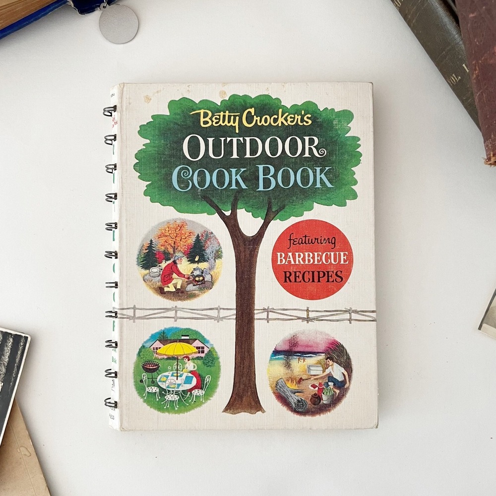 Betty Crocker Outdoor Cook Book Multi Color 1961 First Edition Spiral Bound